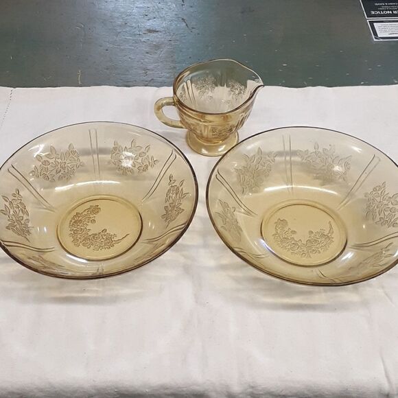 3 pc. Federal Yellow Depression Glass Serving BowlsSharon Cabbage Rose & pitcher - Picture 2 of 11